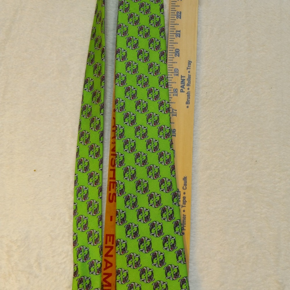 Cape Cod Neckwear Lime Green Pisces Koi Silk REPP Tie 59 x 3 Mens Tie - Picture 6 of 11